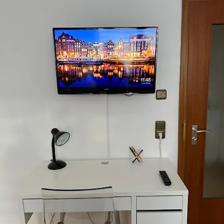 Schoenes, Friedliches Zimmer * Augsburgo