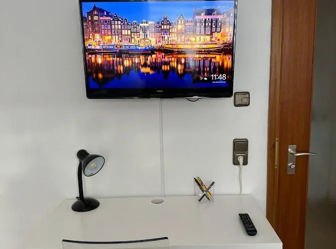 Schoenes, Friedliches Zimmer * Augsburg